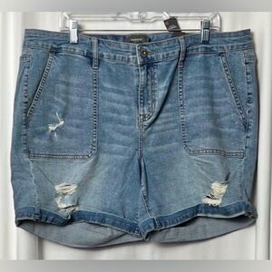 Torrid 5 Inch Vintage Stretch Distressed Denim Short Size 20-NWT